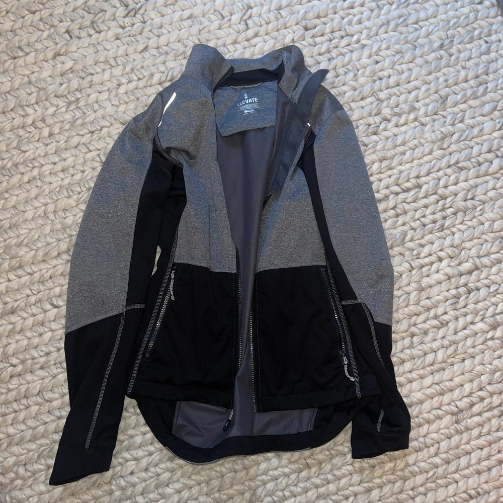Cisco Elevate Running Jacket Size Medium